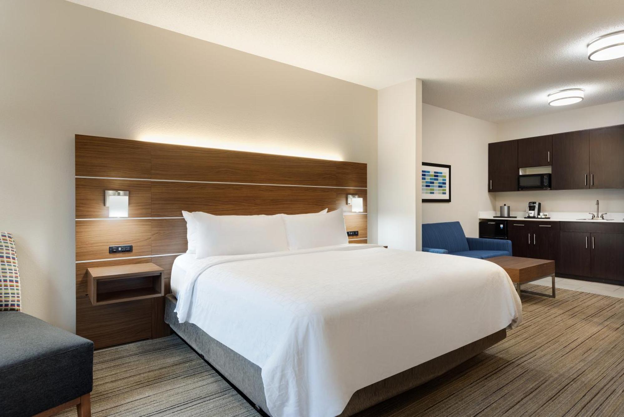 Holiday Inn Express Hotel & Suites Opelika Auburn By Ihg Экстерьер фото