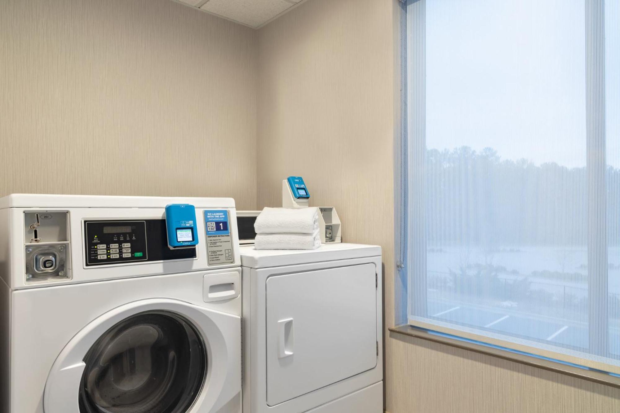 Holiday Inn Express Hotel & Suites Opelika Auburn By Ihg Экстерьер фото
