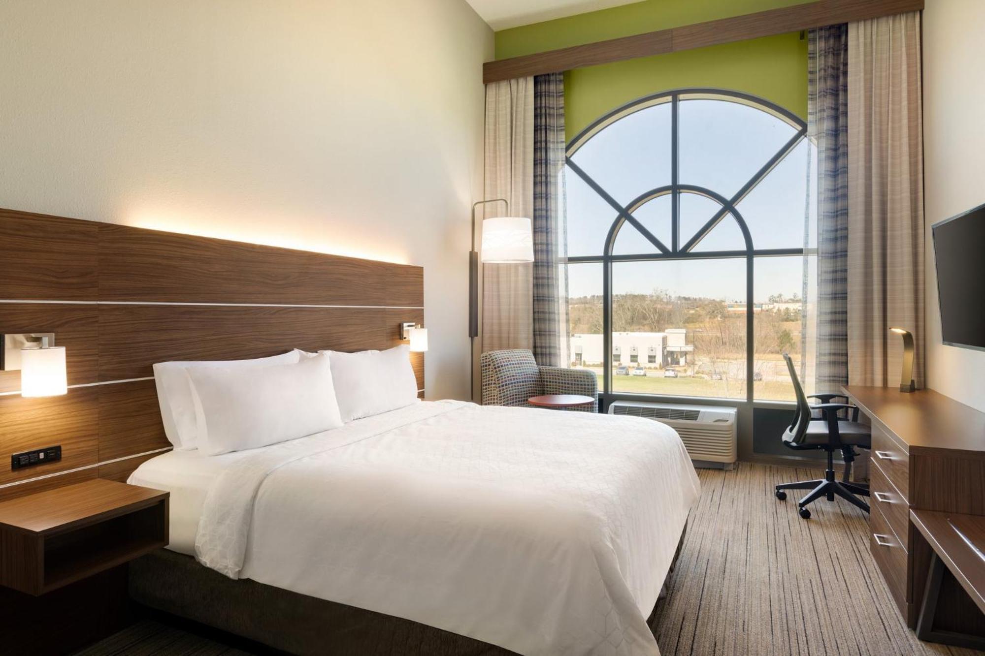 Holiday Inn Express Hotel & Suites Opelika Auburn By Ihg Экстерьер фото