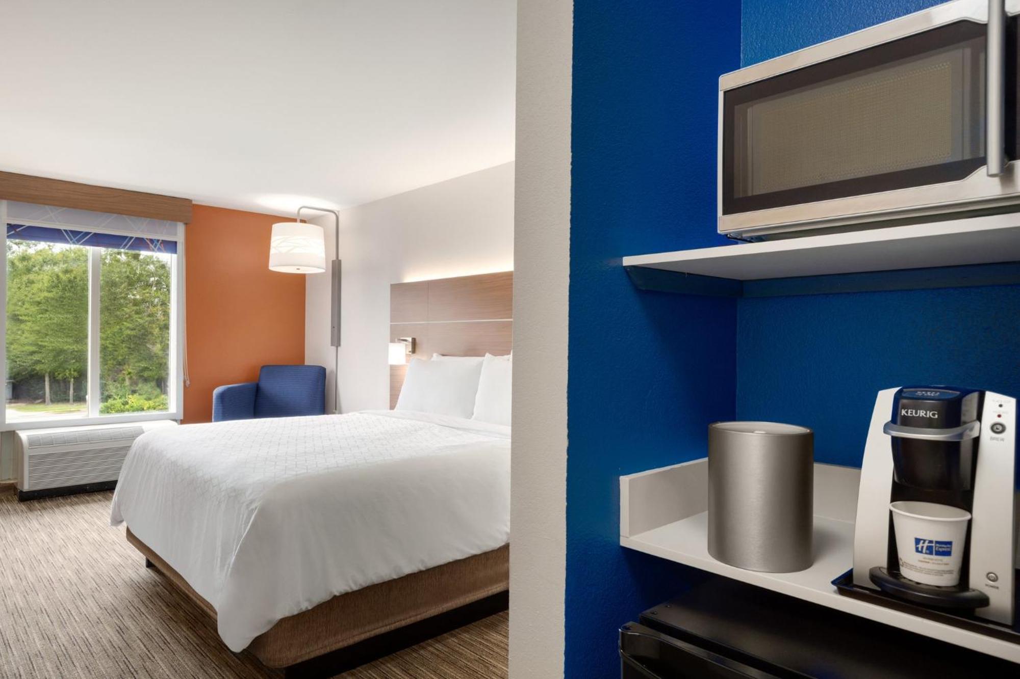 Holiday Inn Express Hotel & Suites Opelika Auburn By Ihg Экстерьер фото
