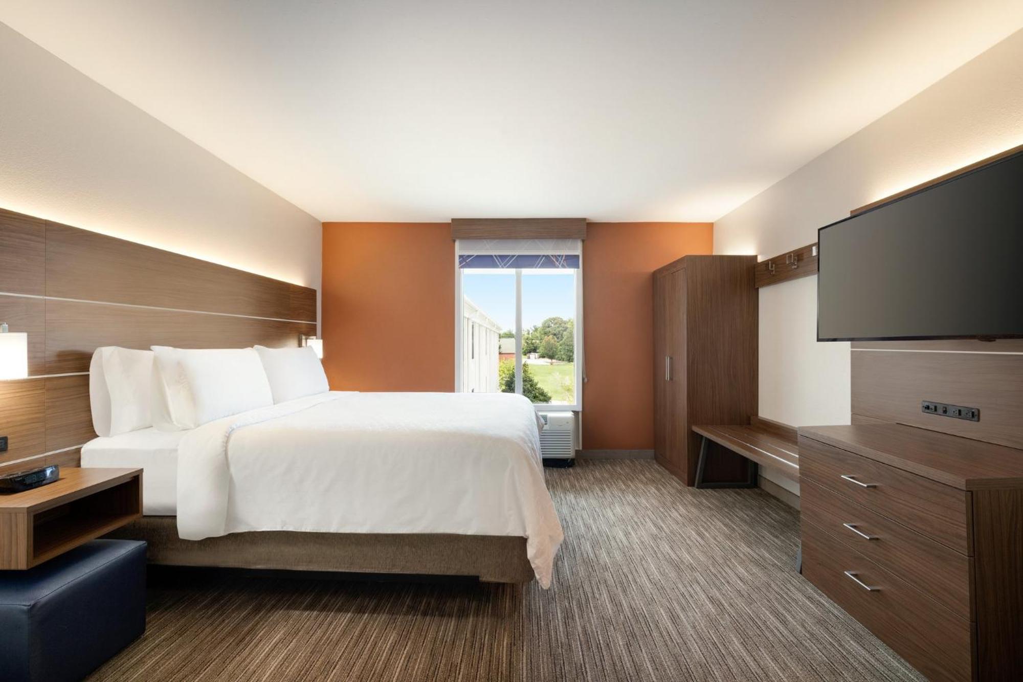 Holiday Inn Express Hotel & Suites Opelika Auburn By Ihg Экстерьер фото