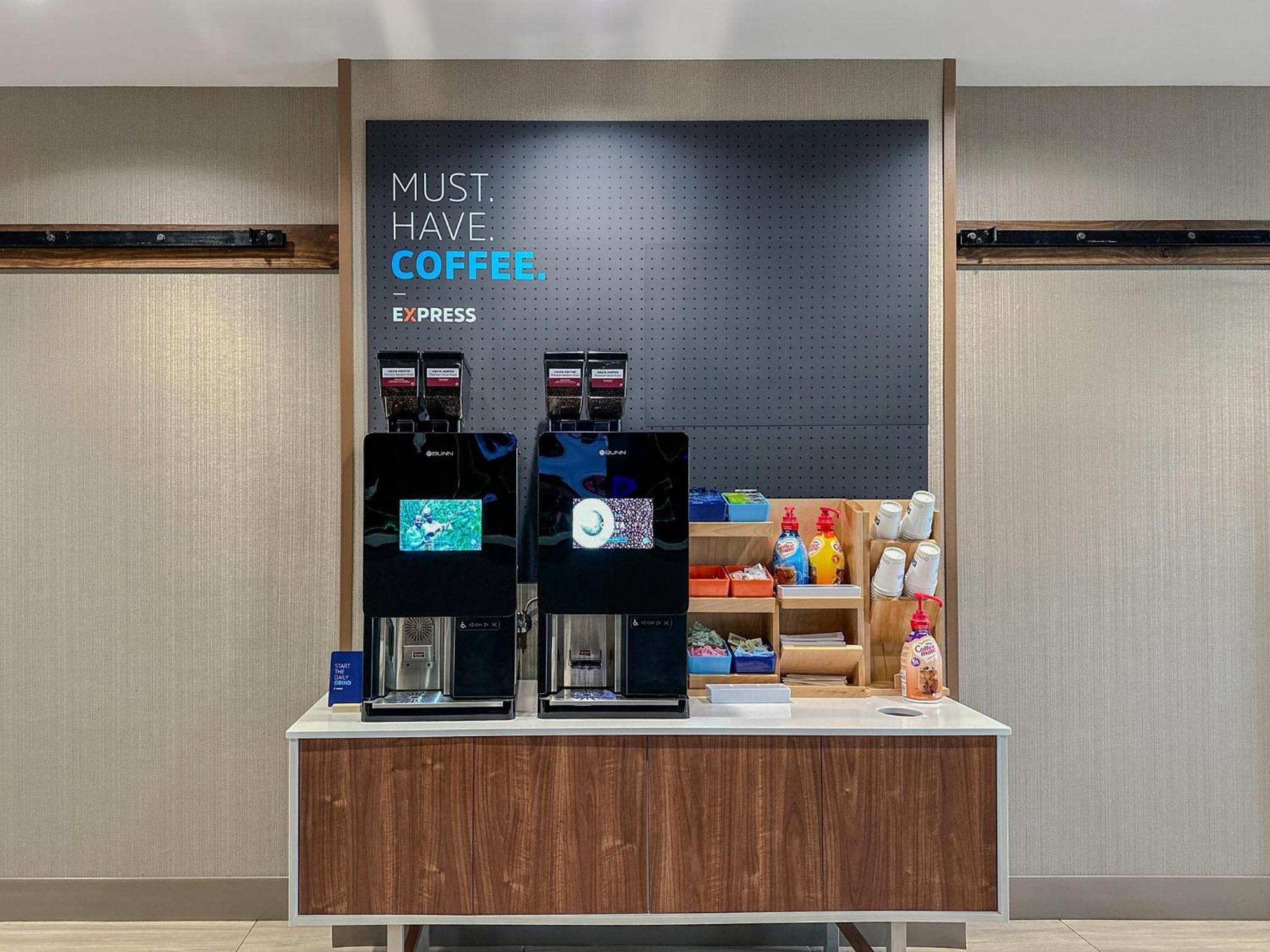 Holiday Inn Express Hotel & Suites Opelika Auburn By Ihg Экстерьер фото